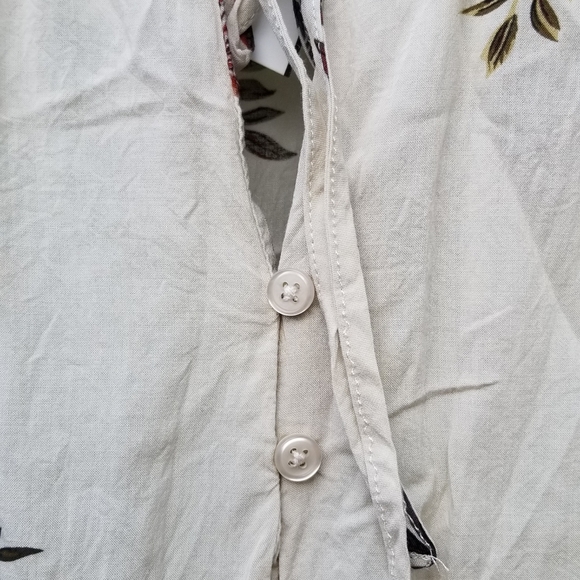 Cleo long sleeved, floral peasant blouse - Picture 2 of 5